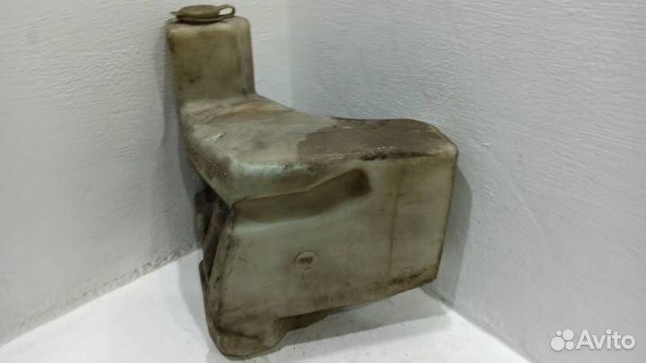 Бачок омывателя Мерседес