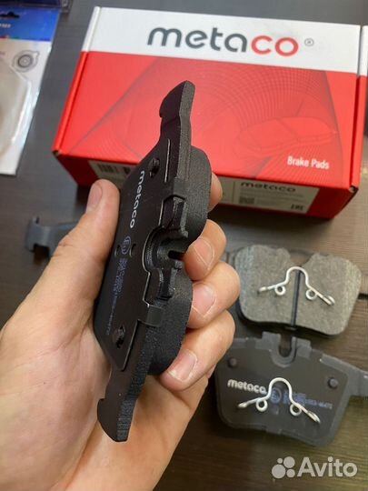 Колодки тормозные задние Volvo XC90 2015