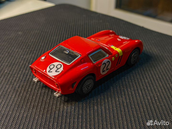 BBurago x Shell Ferrari 250 GTO