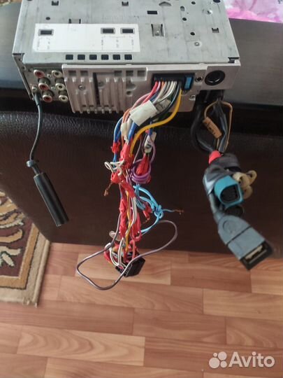 Продам магнитолу