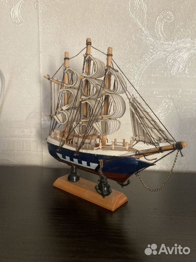 Корабль коллекционный
