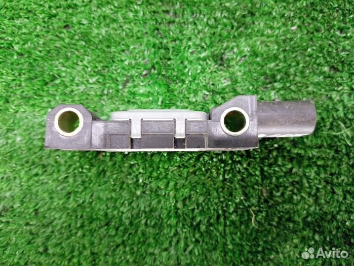 Датчик airbag (удара) Audi A8