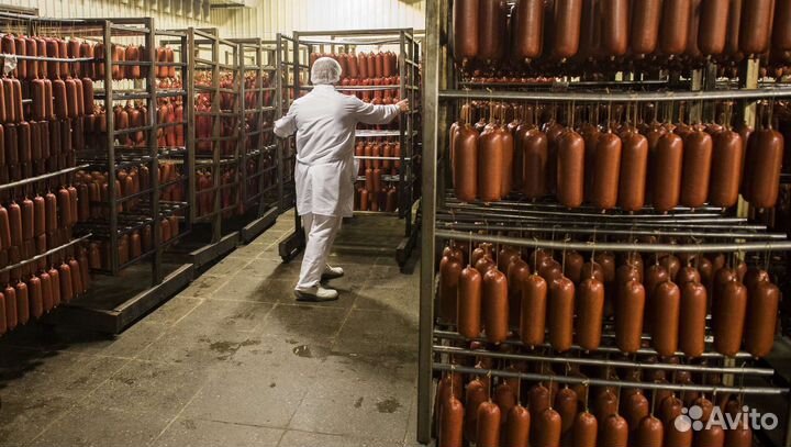 Рабочий, отвечающий за укладку продукции вахта