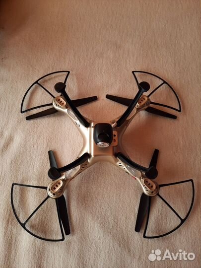 Квадрокоптер Syma X8HC