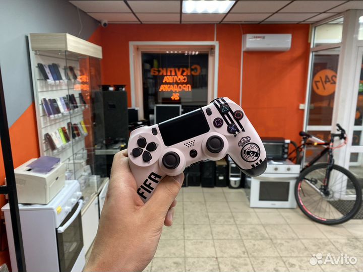 Игровая приставка PS4 Slim 500gb