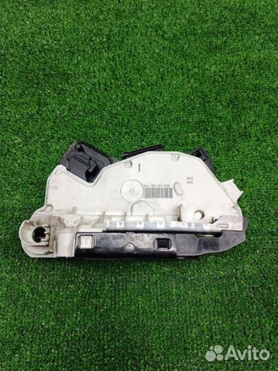 Замок двери передней правой Volkswagen Golf 7 CJZ