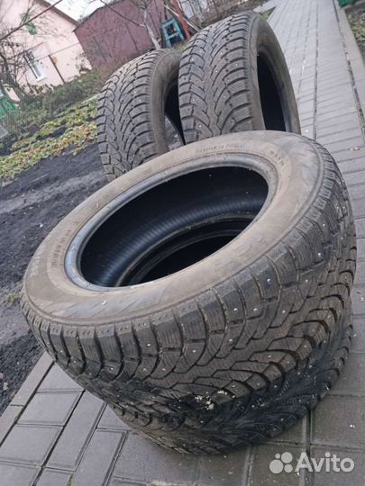 Pirelli Formula Ice 205/60 R16