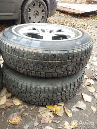 Зимняя резина на дисках 205/75/r15