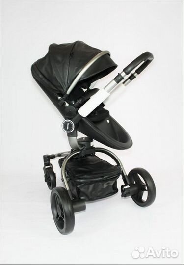 Детская прогулочная коляска