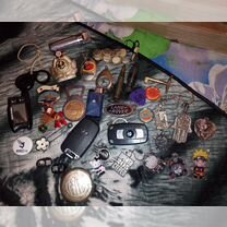 Значки, подвески, брелки