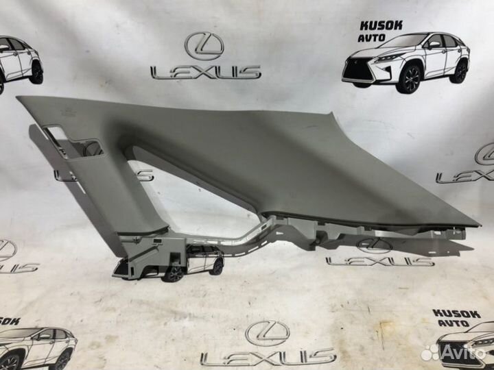 Обшивка багажника задняя правая Lexus Rx 350