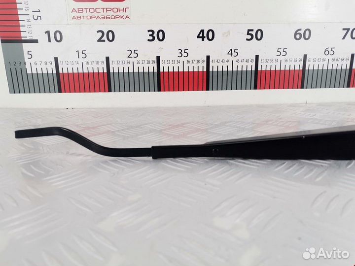 Щеткодержатель (поводок стеклоочистителя, дворник)