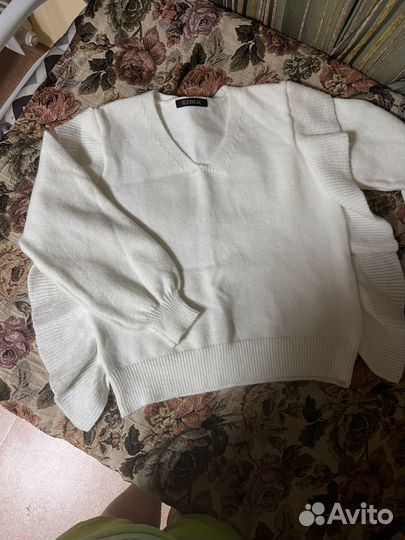 Джемперы с рюшами