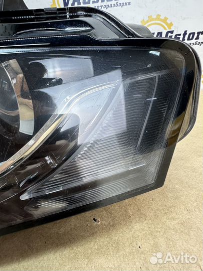 Фара левая передняя Audi A4 B8 2008 дорестайлинг