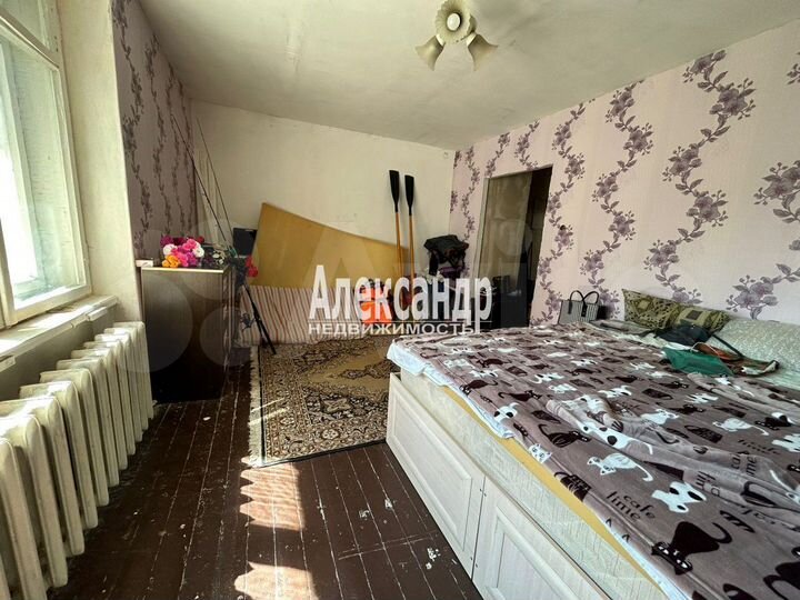 2-к. квартира, 42 м², 1/3 эт.