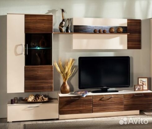 Стенка в гостиную