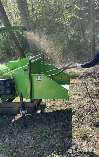 Измельчитель веток / дробилка