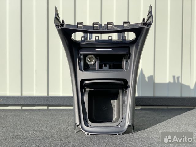 Центральная консоль Mercedes-Benz Cla 200