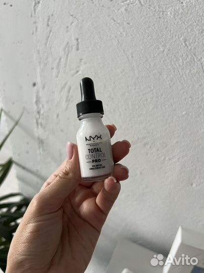 Тени для век, глиттеры, аджастер