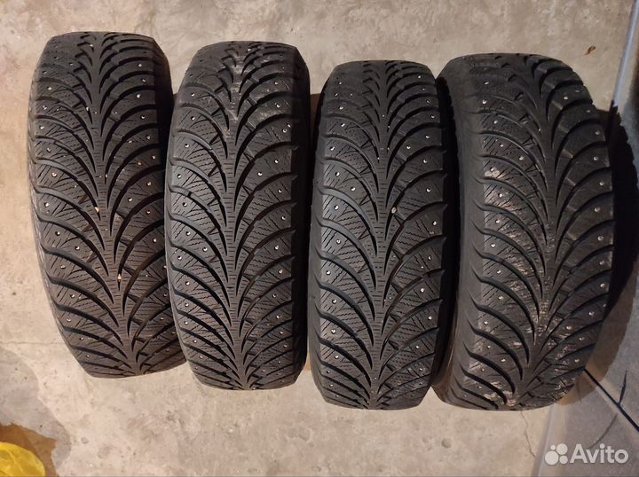 Sava Eskimo Stud 185/65 R15