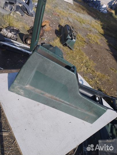 Подлокотник vоlvo 760 вольво 760 740 960