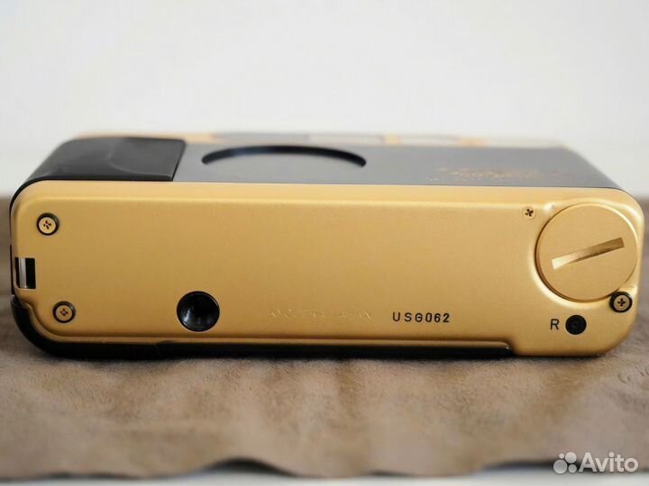 Contax T2 Gold 60th Year Limited Edition