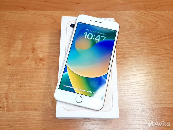 iPhone 8 Plus/64 GB Gold