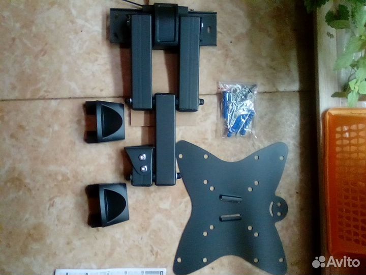 Кронштейн настенный для телевизора новый LCD до 55