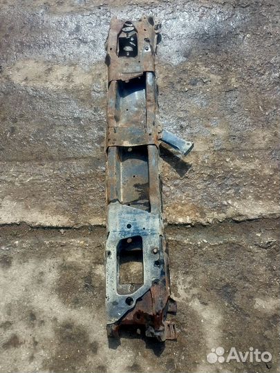 Усилитель бампера Volkswagen golf 3