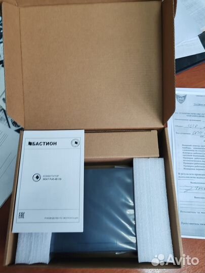 Коммутатор с питанием по PoE skat PoE-4E-1G