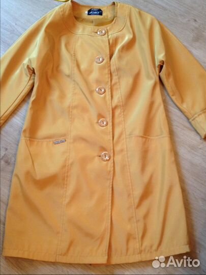 Красивый плащ