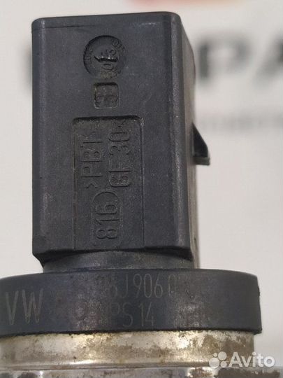 Датчик давления топлива Volkswagen Touareg 7P5