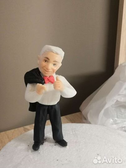 Фигурка из мастики для торта