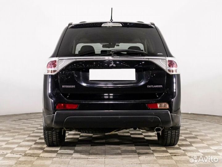 Mitsubishi Outlander 2.4 CVT, 2012, 134 620 км