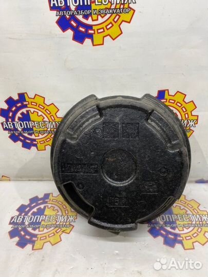 Пластиковая ниша запасного колеса Hyundai Sonata