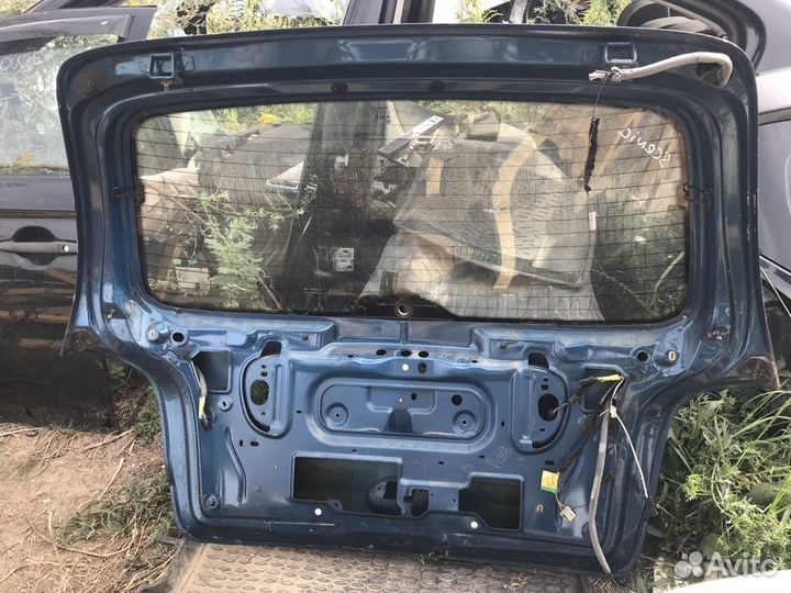 Крышка багажника Renault Megane Scenik