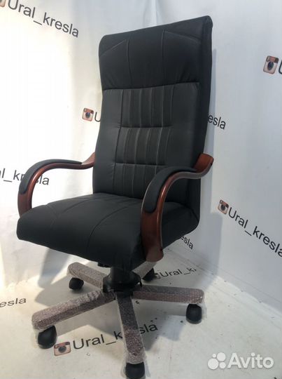 Компьютерное кресло