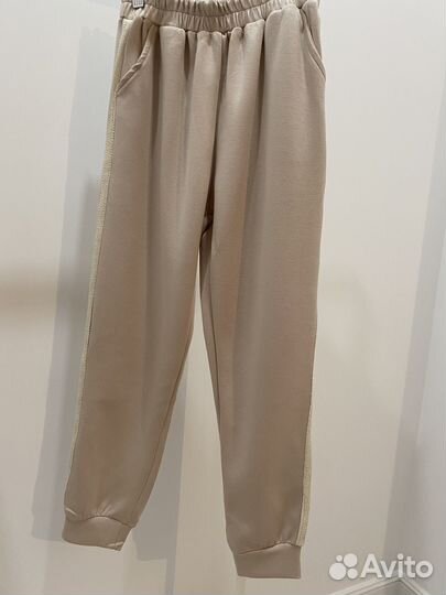 Детский костюм брючный новый