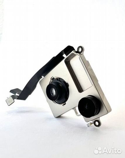 Задняя камера iPhone 14