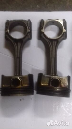 Ауди А4 В7 поршни с шатунами