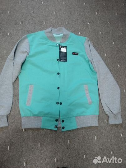 Бомбер женский новый 48