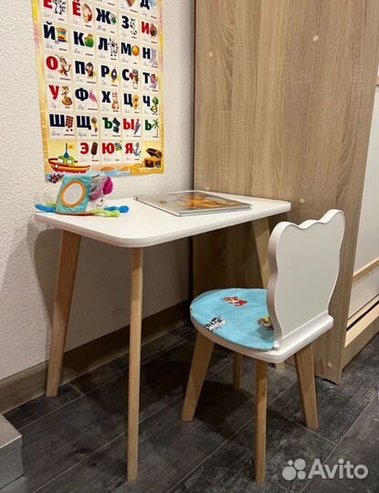 Детский стол и стул.Новый в упаковке