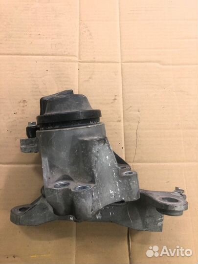 Подушка двигателя правая Mazda Cx-9 TB 3.7