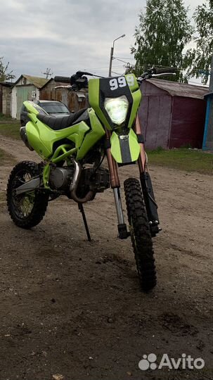 Apex 125E