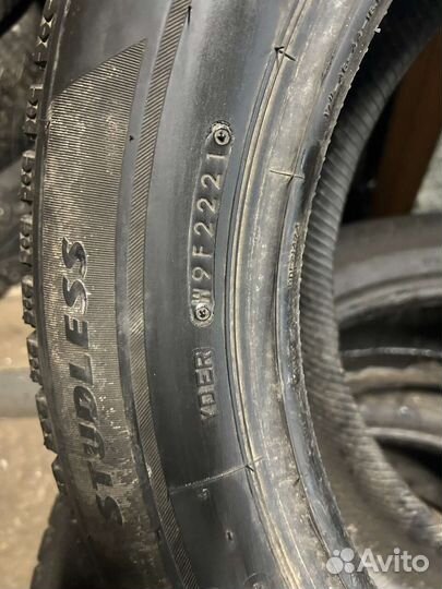 Bridgestone Blizzak Ice 215/60 R17