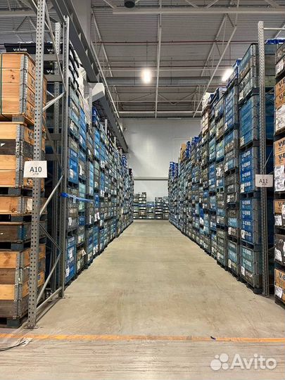 2VP340961541 Фонарь LED белый правый с рогом