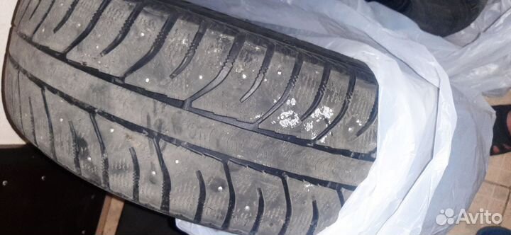 Bridgestone Ice Cruiser 7000 235/60 R18 107T