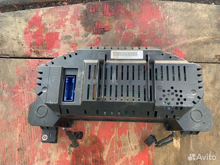 Панель приборов Audi A8 D3 4E0 920 900 E