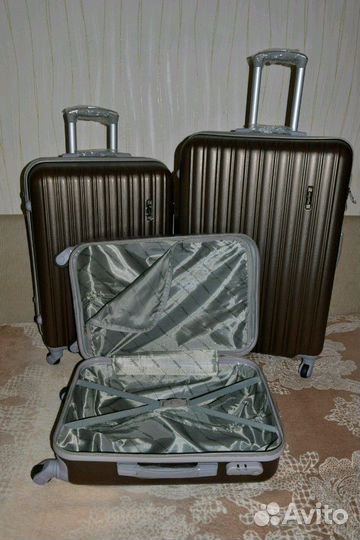 Чемоданы Ananda Ананда четырёхколёсные