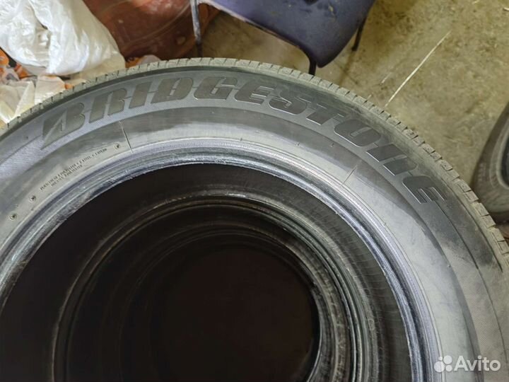 Bridgestone Dueler H/L 235/65 R18